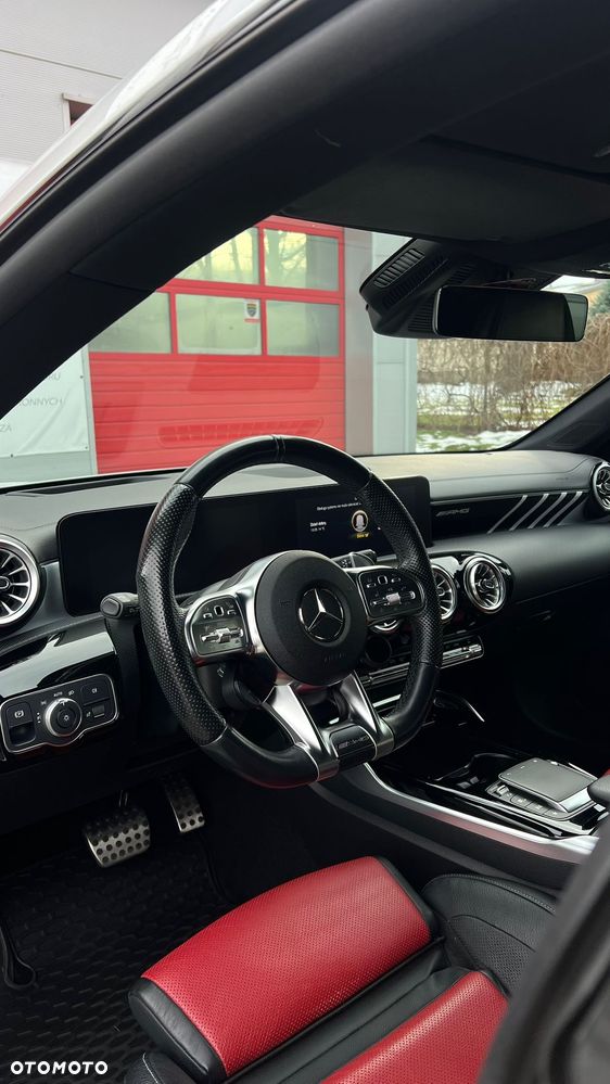 Mercedes-Benz CLA AMG 35 4-Matic 7G-DCT - 8