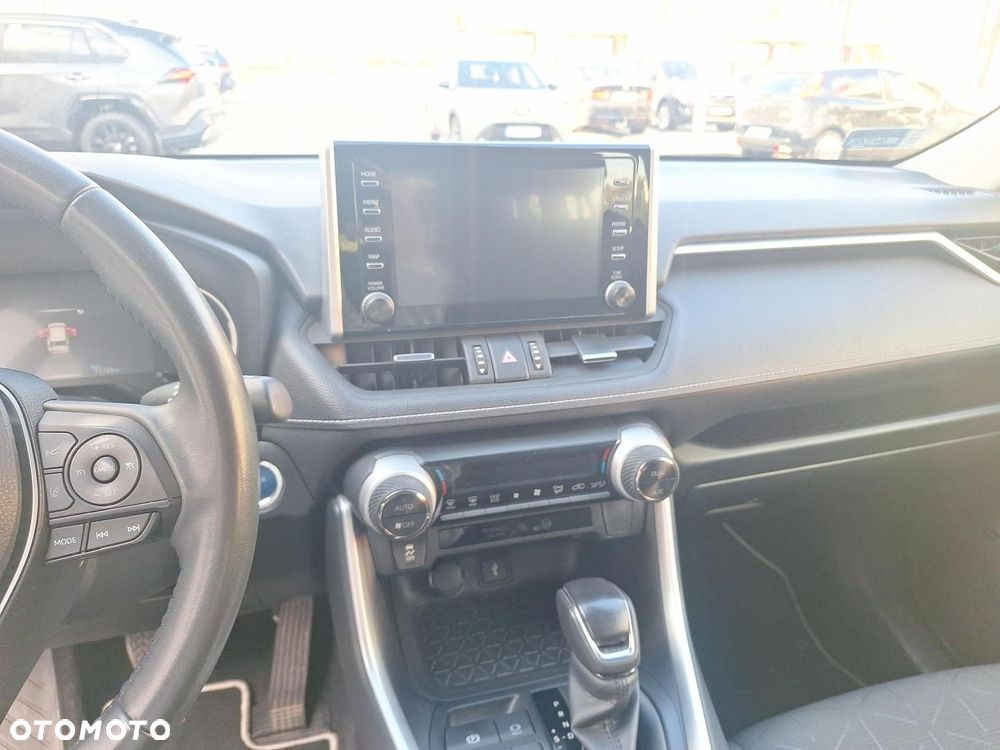 Toyota RAV4 - 18