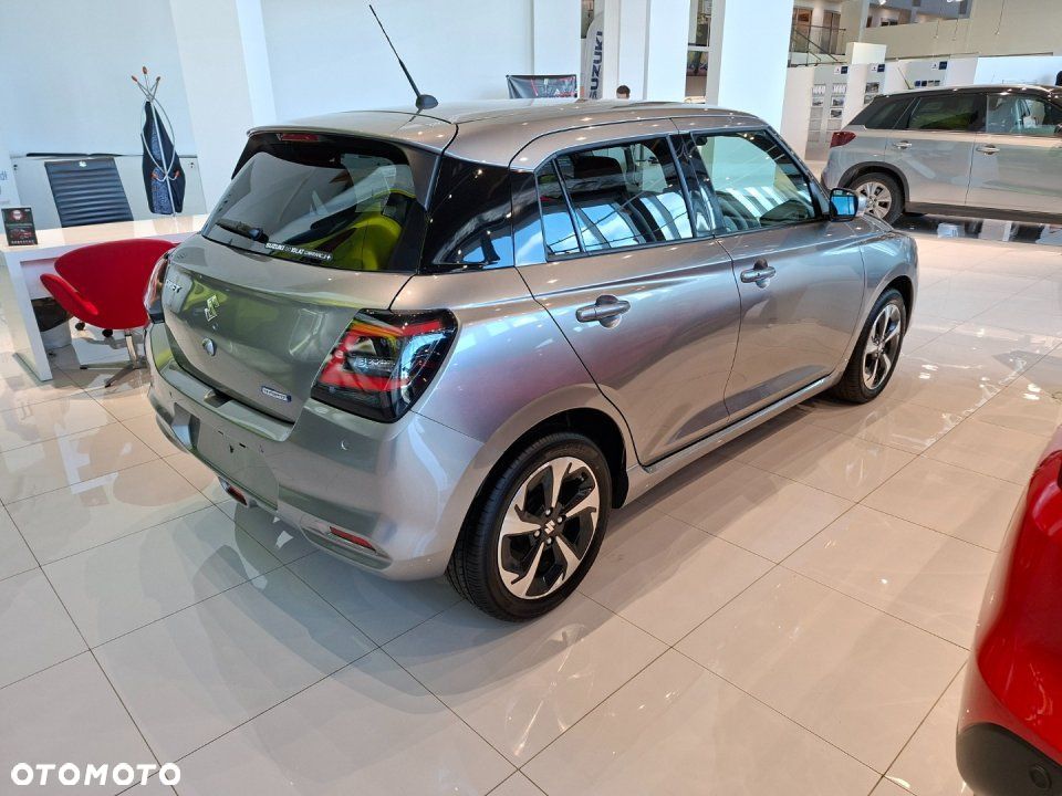 Suzuki Swift - 4