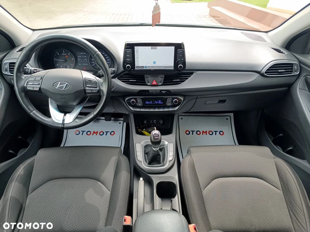 Hyundai i30 blue Kombi 1.6 CRDi Style - 28