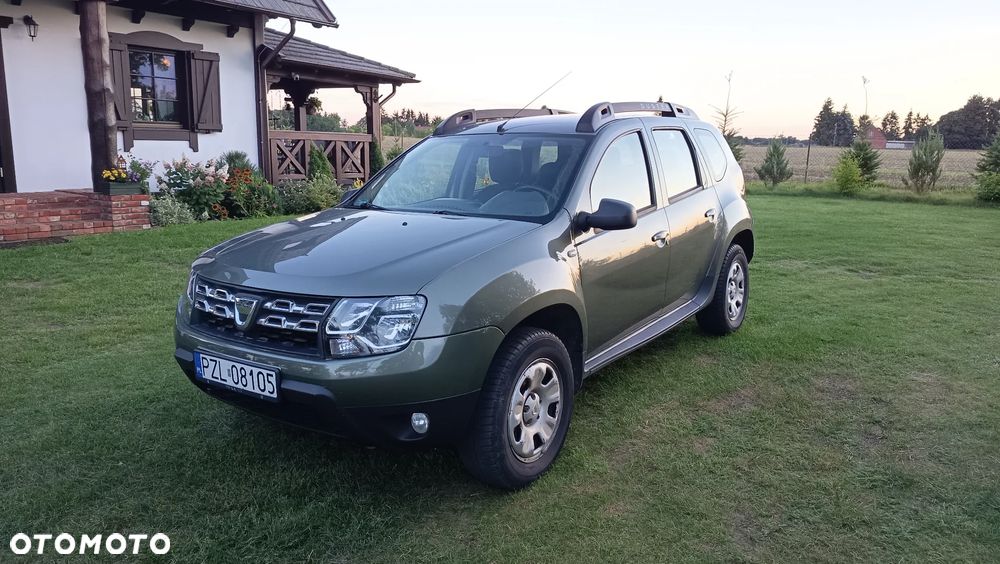 Dacia Duster 1.6 Laureate 4x4 - 1