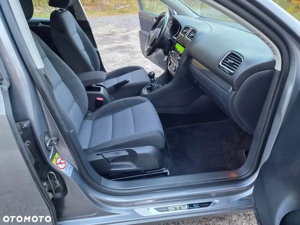 Volkswagen Golf 1.2 TSI Style - 26
