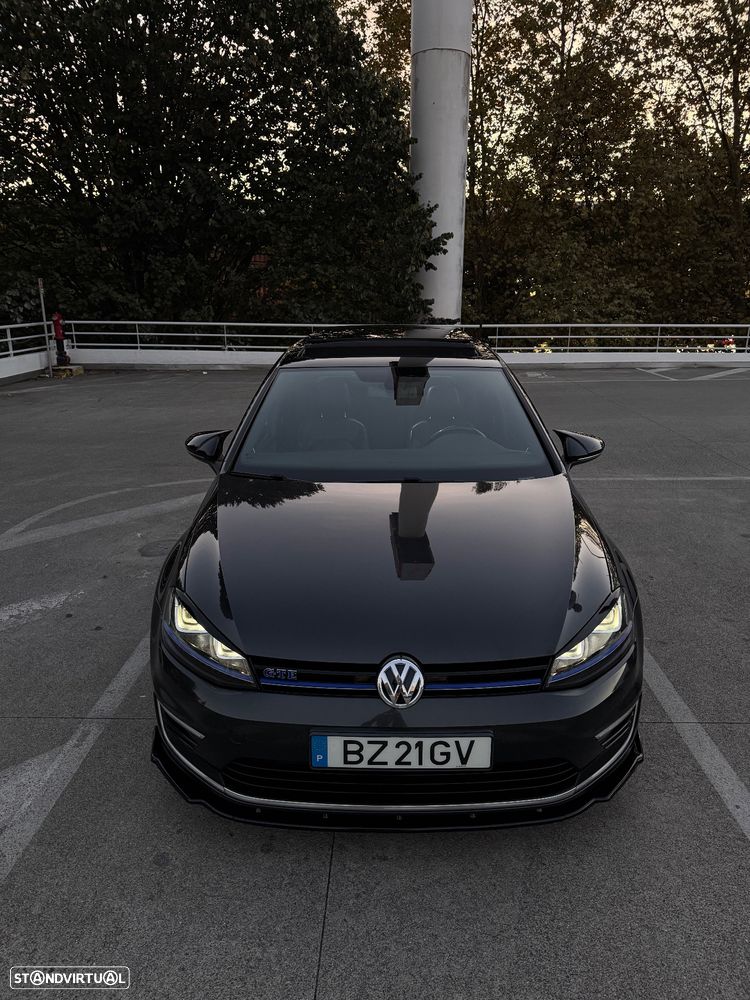 VW Golf 1.4 GTE Plug-In-Hybrid DSG - 1