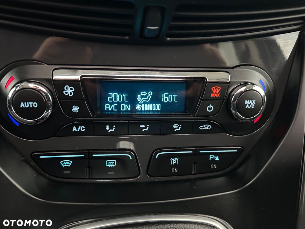 Ford Kuga 2.0 TDCi 2x4 SYNC - 34