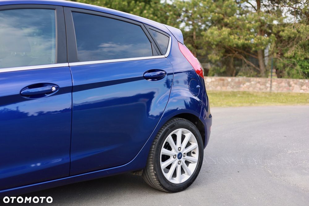 Ford Fiesta 1.0 EcoBoost S&S TREND - 12