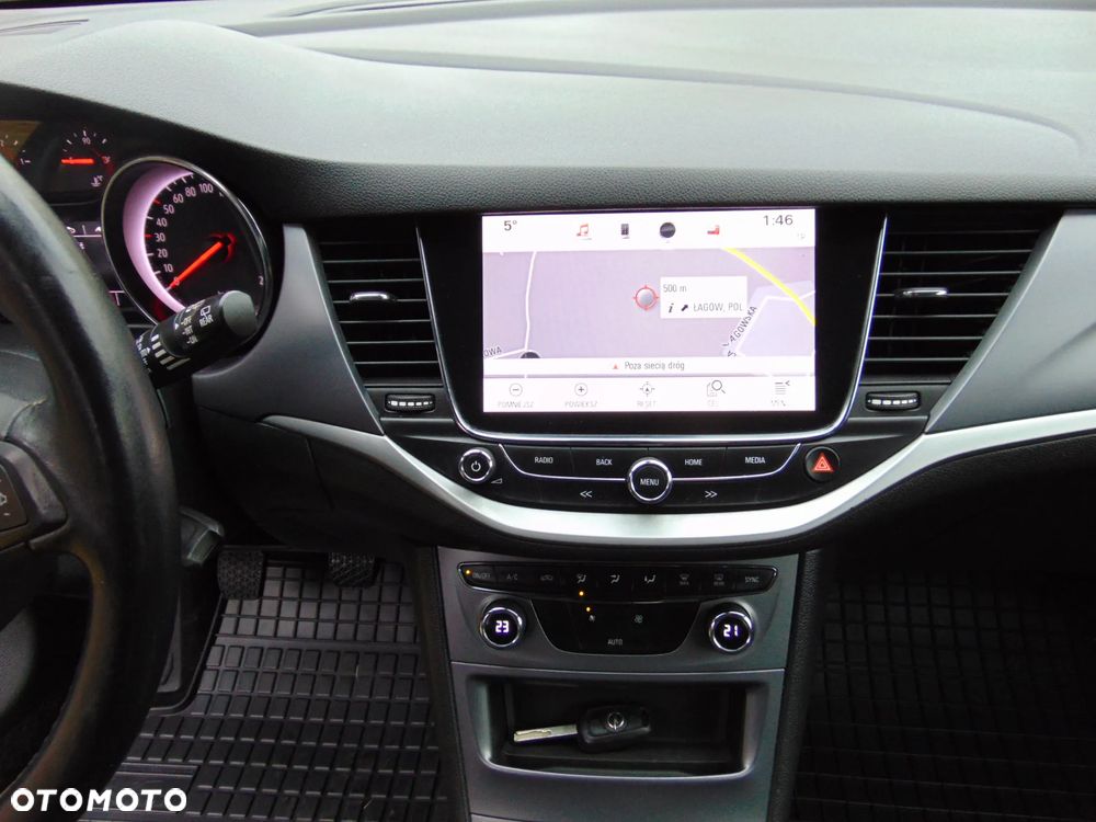 Opel Astra 1.4 Turbo Innovation - 21