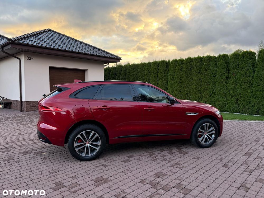 Jaguar F-Pace 2018 photo 5