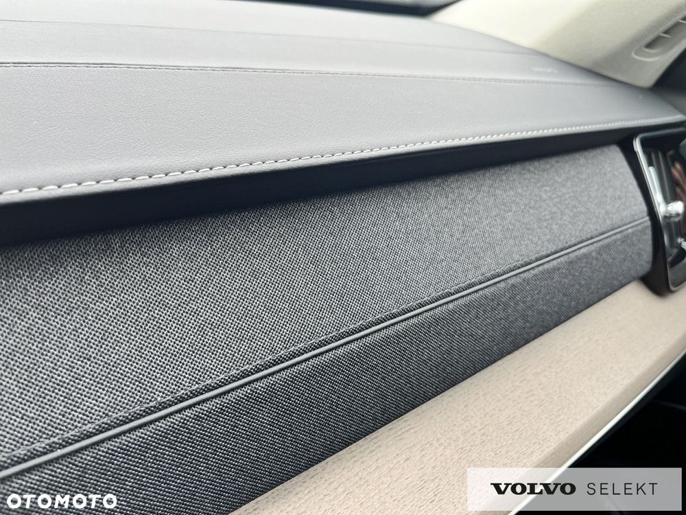 Volvo XC 90 - 33