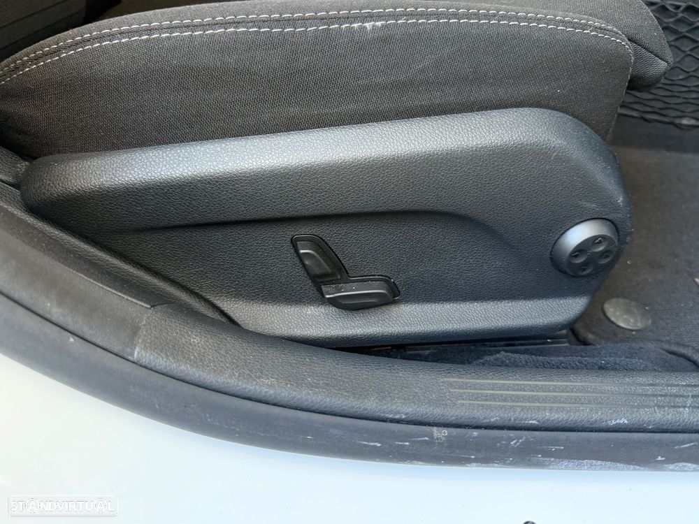 Mercedes-Benz C 220 BlueTEC Avantgarde Aut. - 52