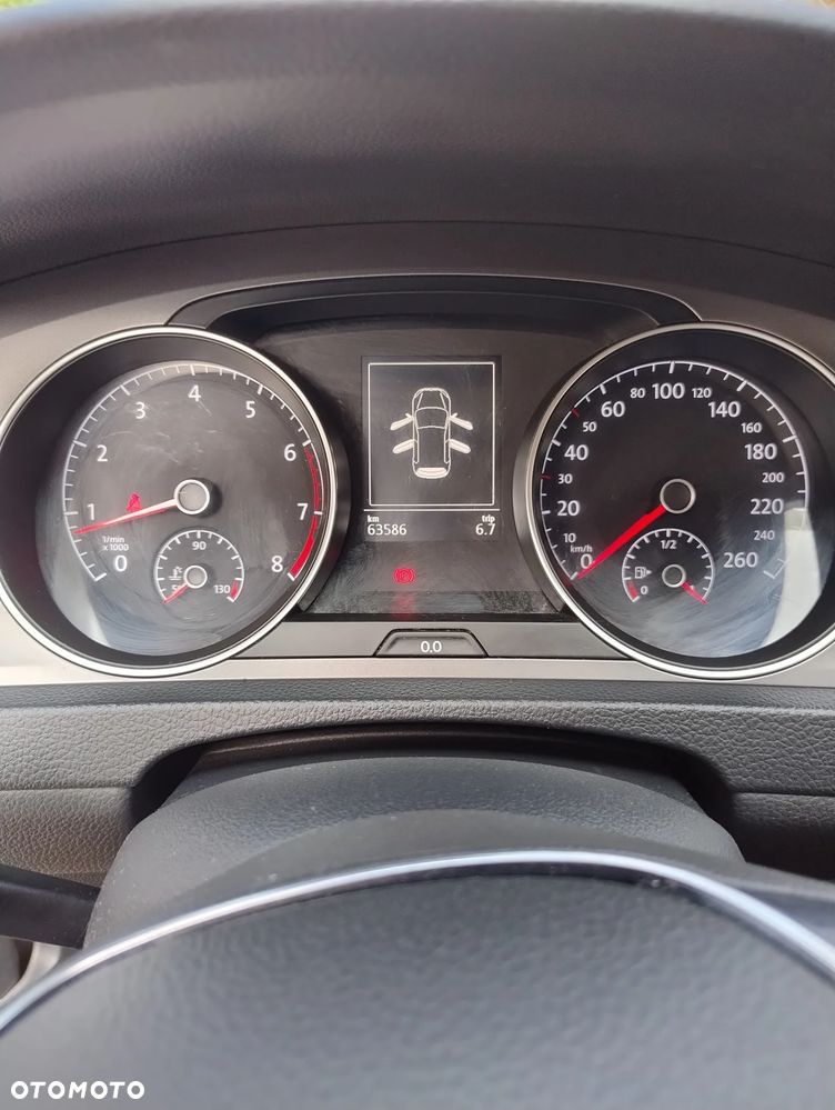 Volkswagen Golf 1.2 TSI BMT Comfortline - 6