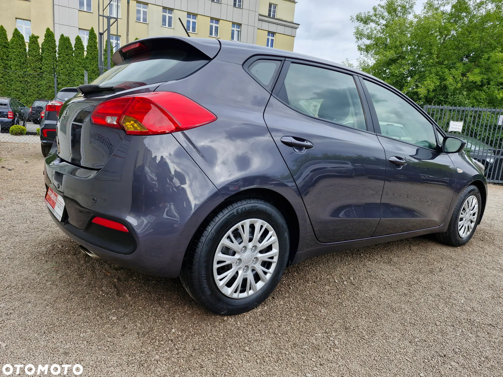 Kia Ceed Cee'd 1.4 L - 5