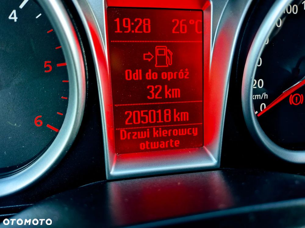 Ford Kuga 2.0 TDCi 4x4 Titanium - 3