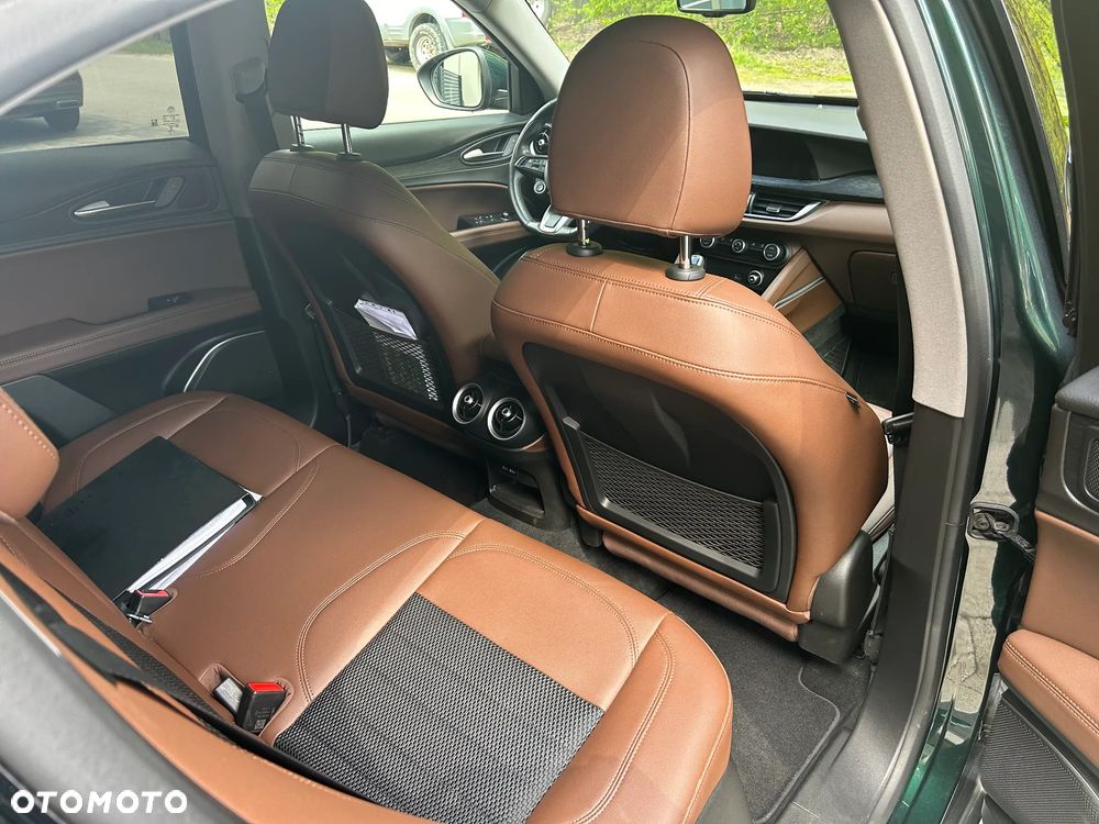 Alfa Romeo Stelvio 2.0 Turbo Business Q4 - 12