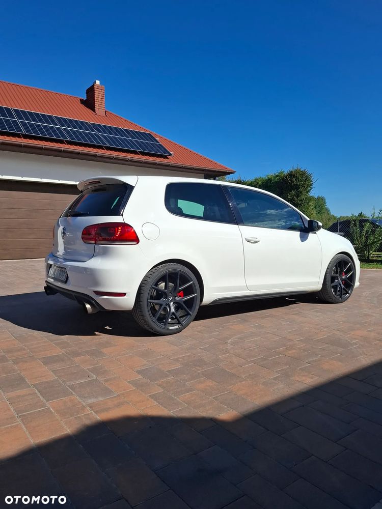 Volkswagen Golf 2.0 TSI GTI - 13