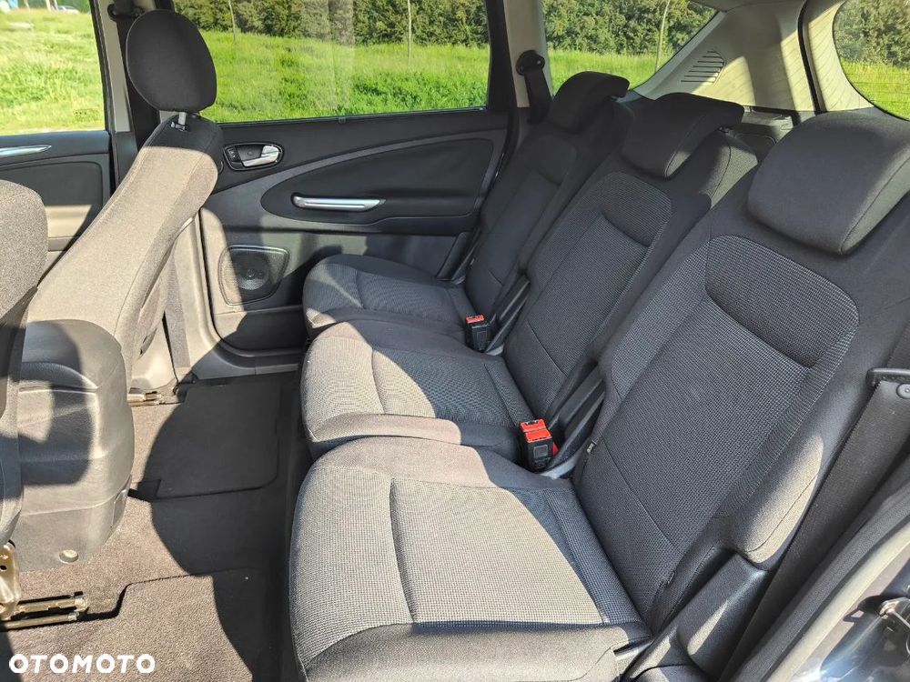 Ford S-Max 2.0 Titanium - 13