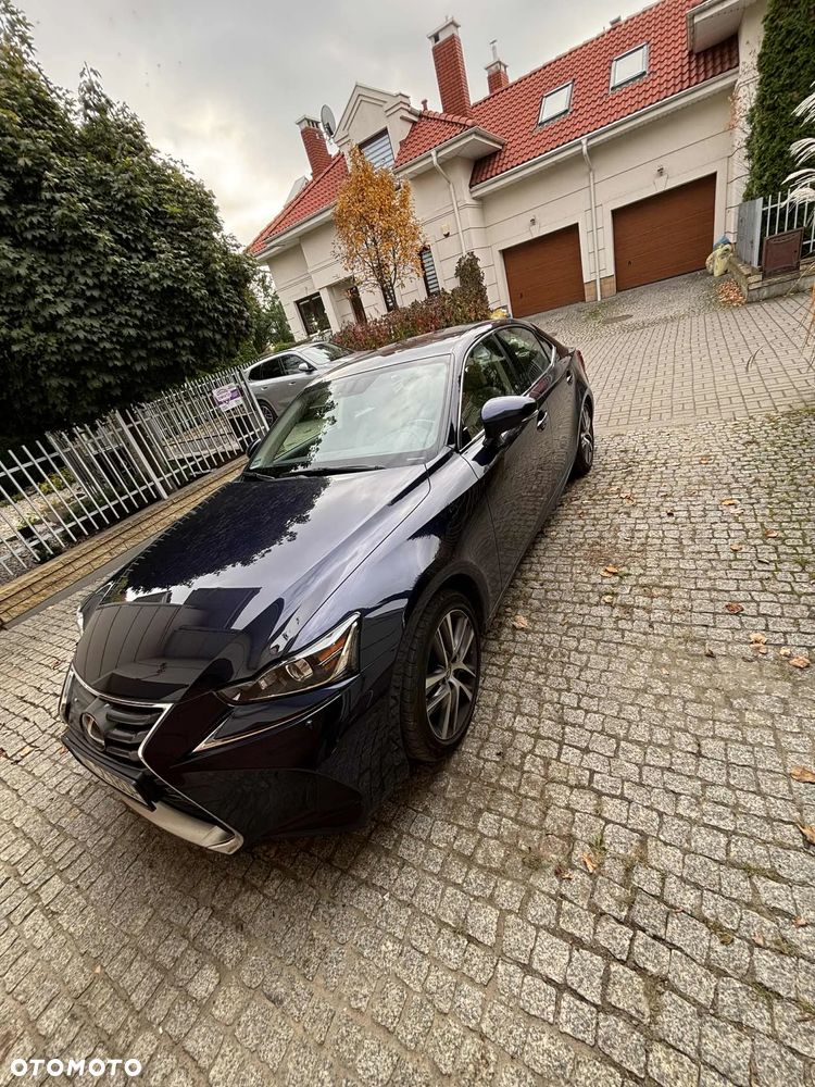 Lexus IS - 2