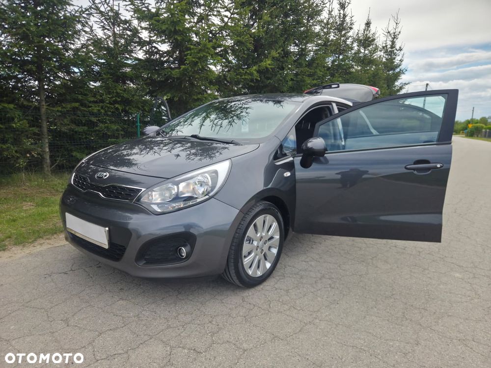 Kia Rio 1.2 L - 25