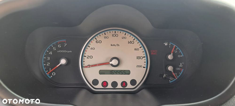 Hyundai i10 1.1 Base - 10