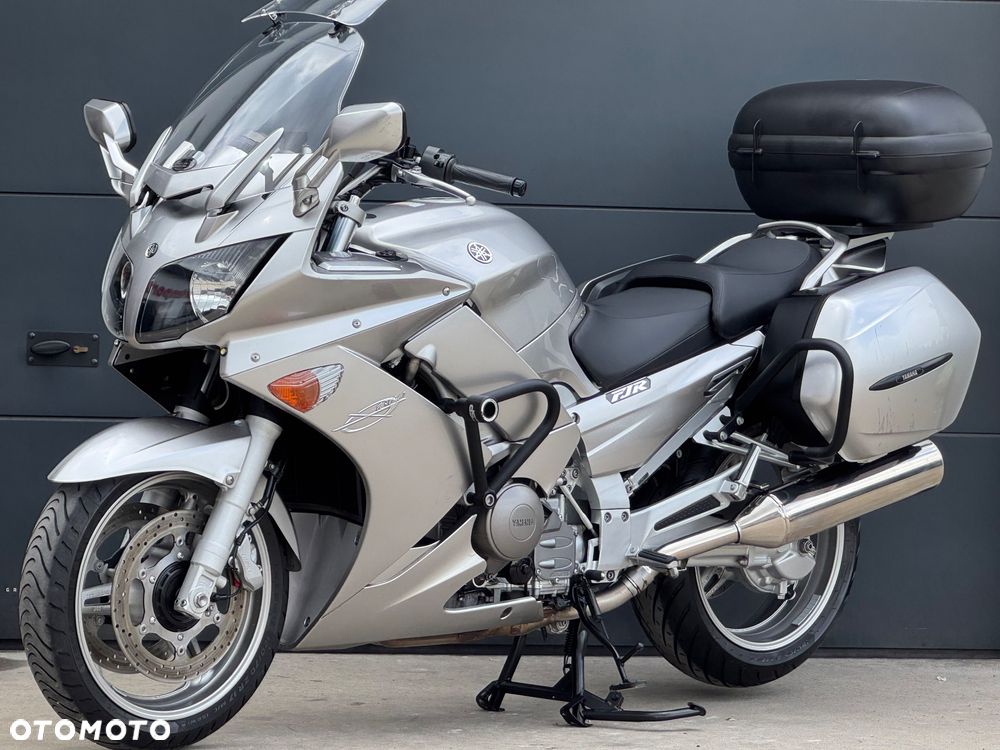 Yamaha FJR - 21
