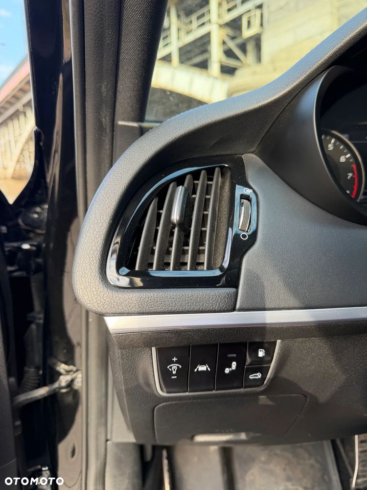 Kia Stinger 3.3 T-GDI AWD GT - 19