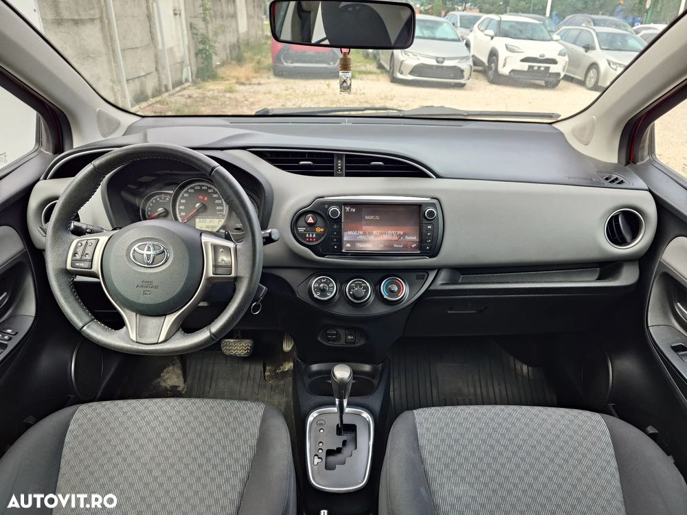 Toyota Yaris 1.33 L Dual VVT-i 5D Multidrive S Luna - 15