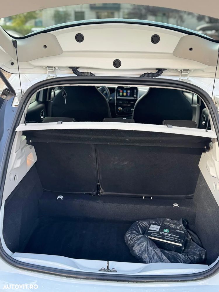 Renault ZOE - 12