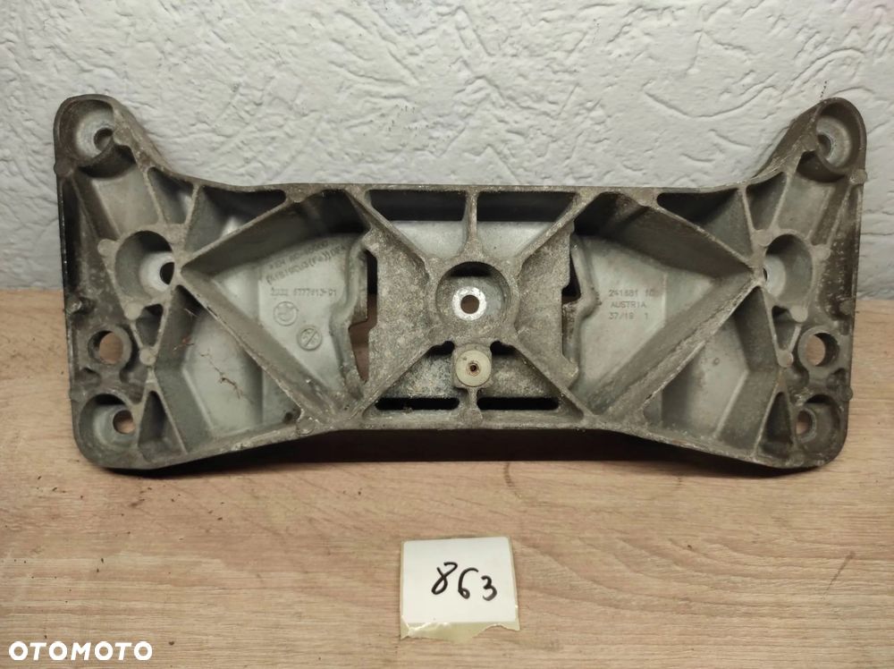 ŁAPA WSPORNIK SILNIKA BMW 5 E60 E61 2.0D 6777056 - 7