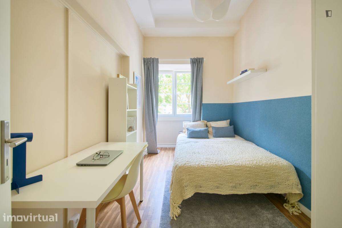 Quarto - localizado em Alameda Lisbon - Grande imagem: 2/47