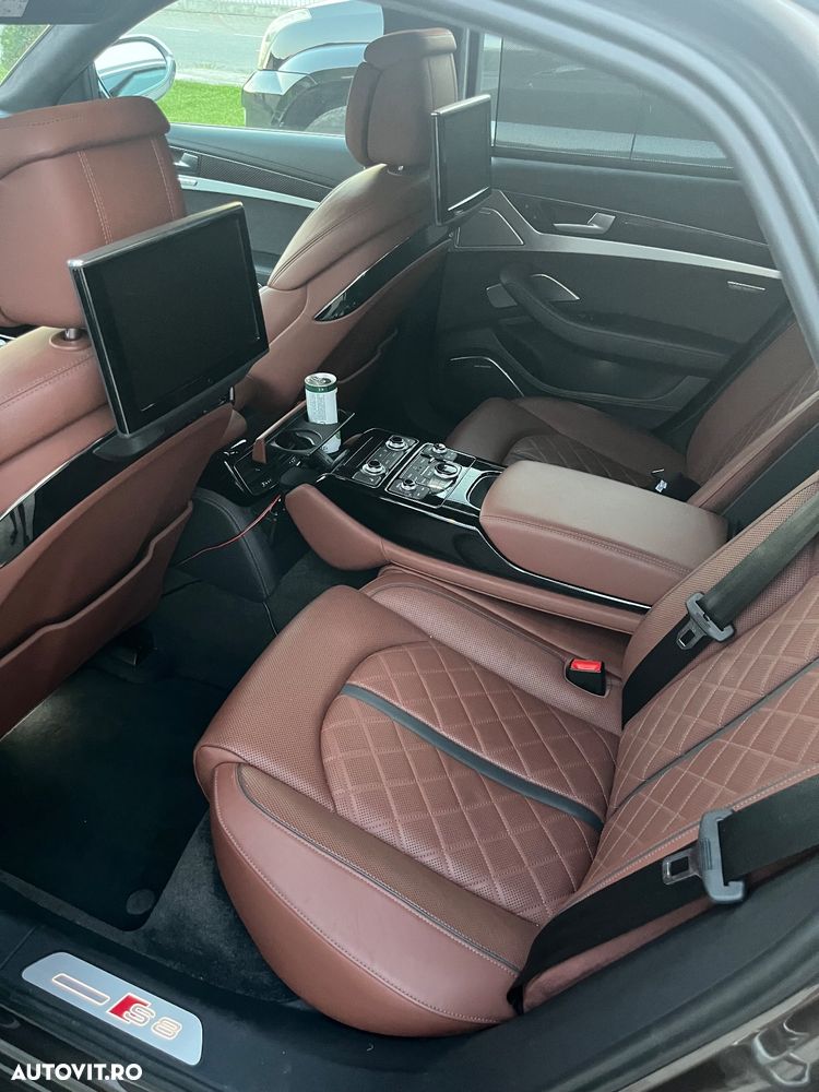 Audi S8 Plus 4.0 TFSI quattro Tiptronic - 2