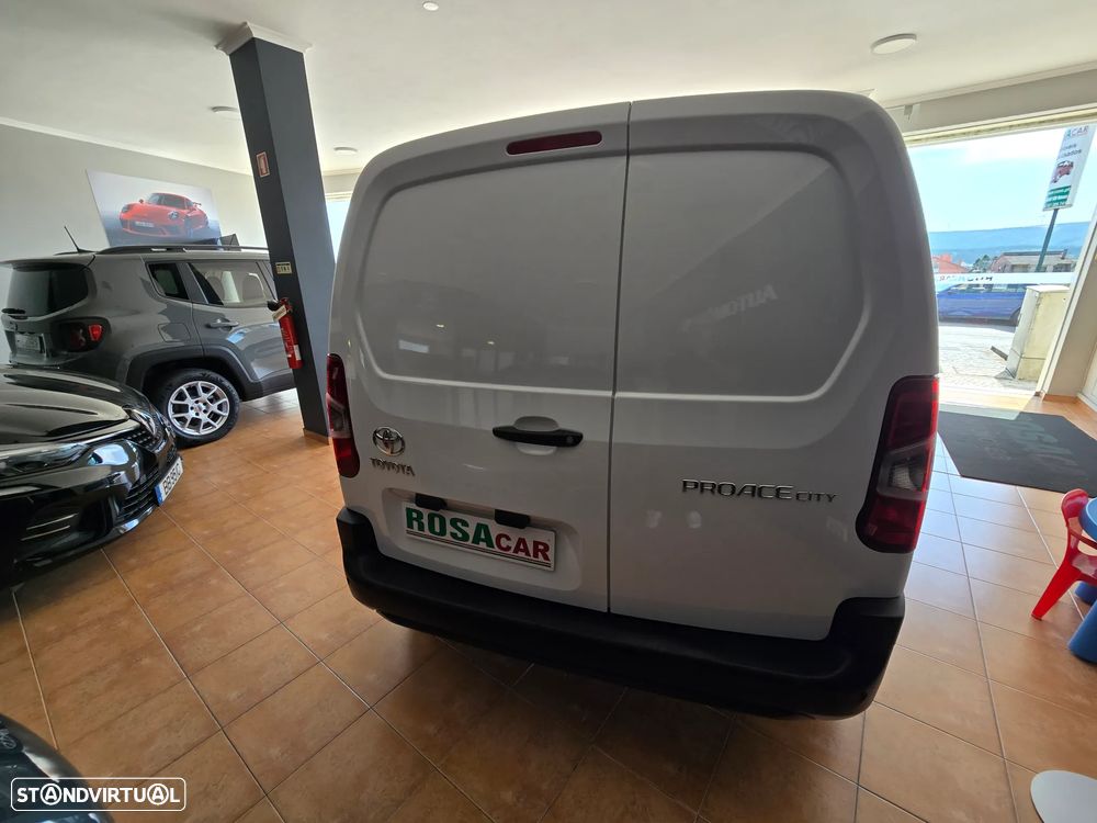 Toyota Proace 1.5 D 3 Lugares - 16