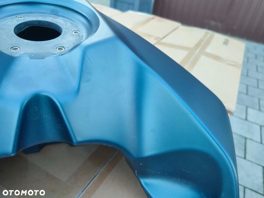 Bak, zbiornik paliwa KTM 390 Adventure - 26