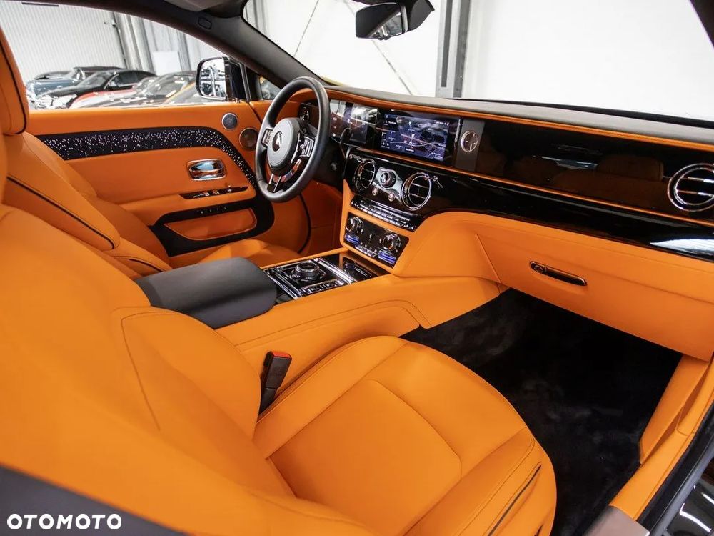 Rolls-Royce Spectre - 22