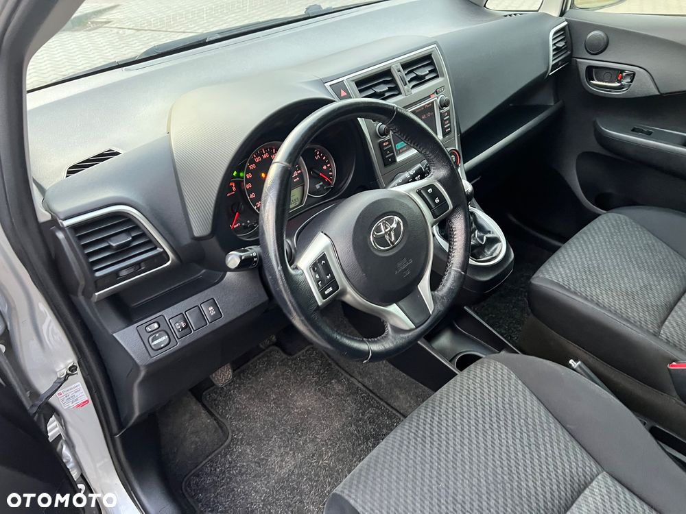 Toyota Verso S 1.33 VVT-i Comfort - 24