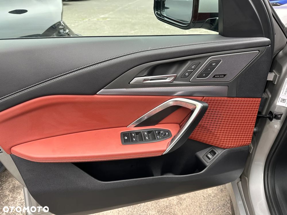 2025 BMW X1 xDrive20d mHEV M Sport sport, photograph 11