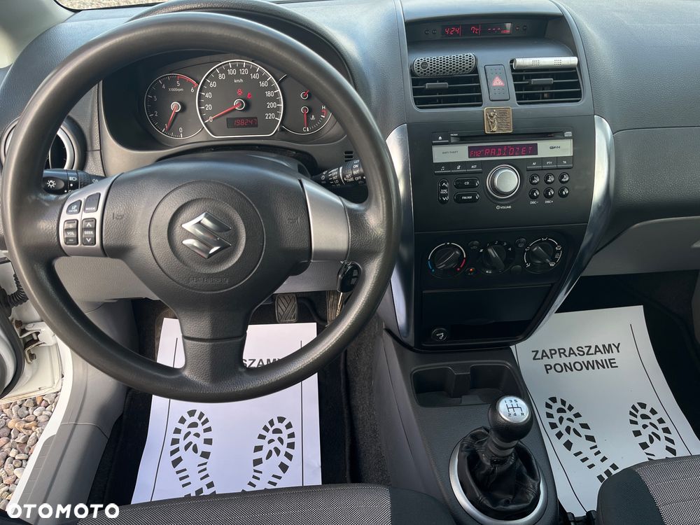 Suzuki SX4 - 10