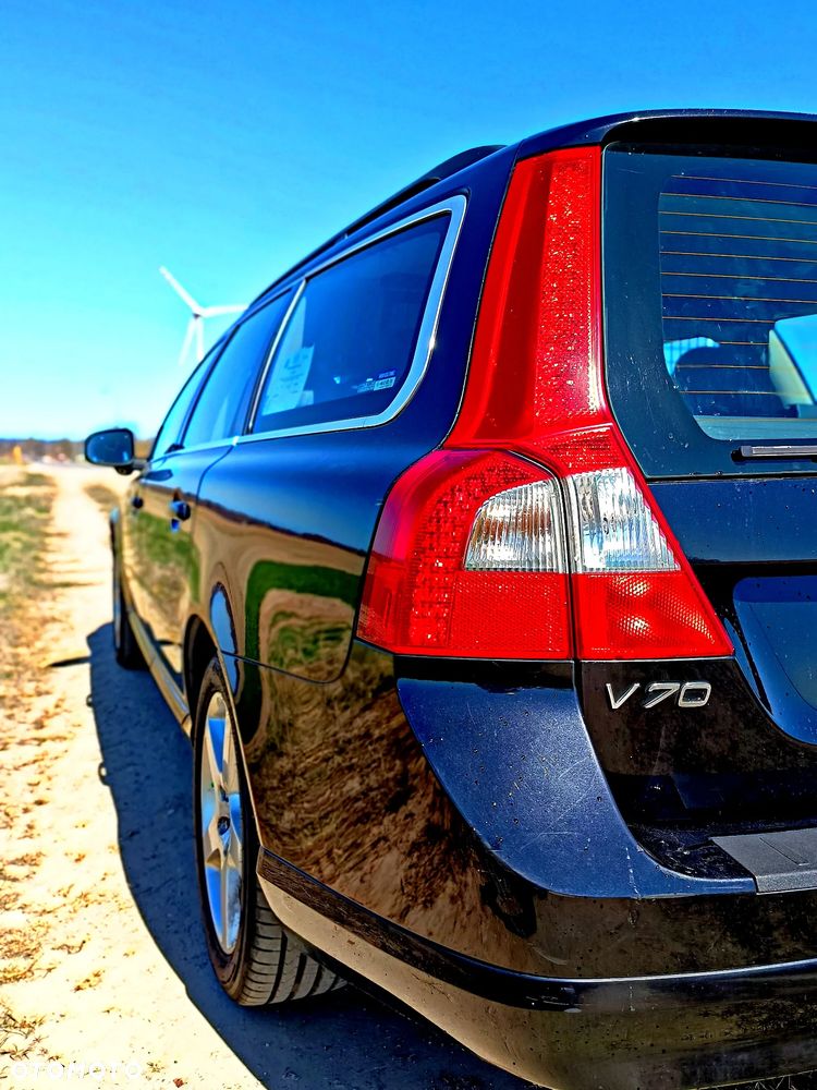 Volvo V70 2.5T Momentum - 11
