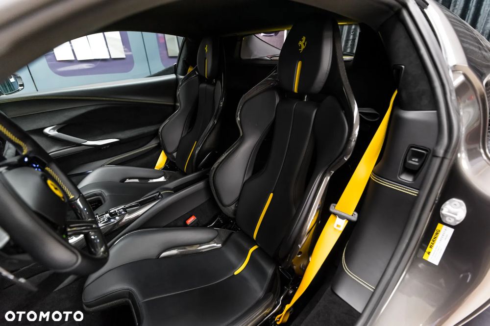 Ferrari 296 GTB - 19