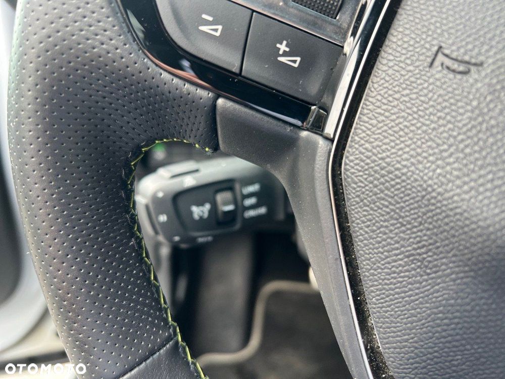 Peugeot 2008 - 17