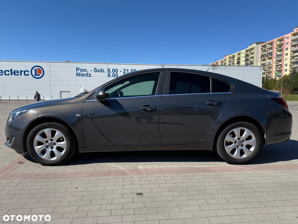 Opel Insignia 1.6 SIDI Turbo - 1