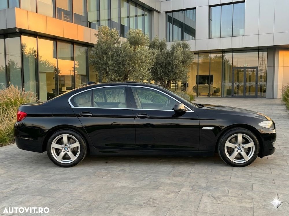 BMW Seria 5 525d xDrive Sport-Aut. Luxury Line - 4