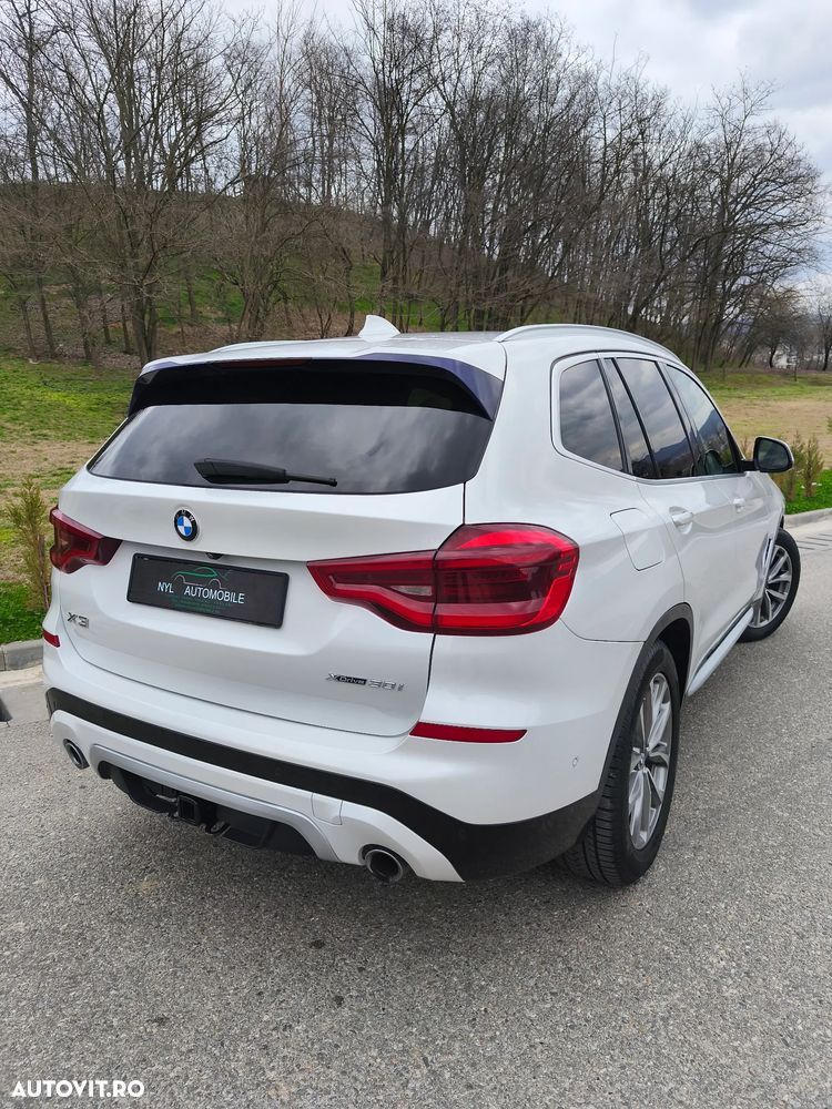 BMW X3 xDrive30i Aut. Luxury Line - 2