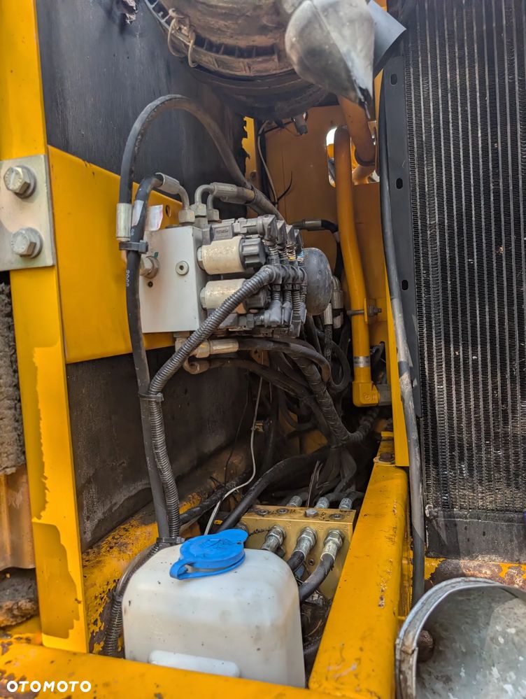 JCB Js145w - 23