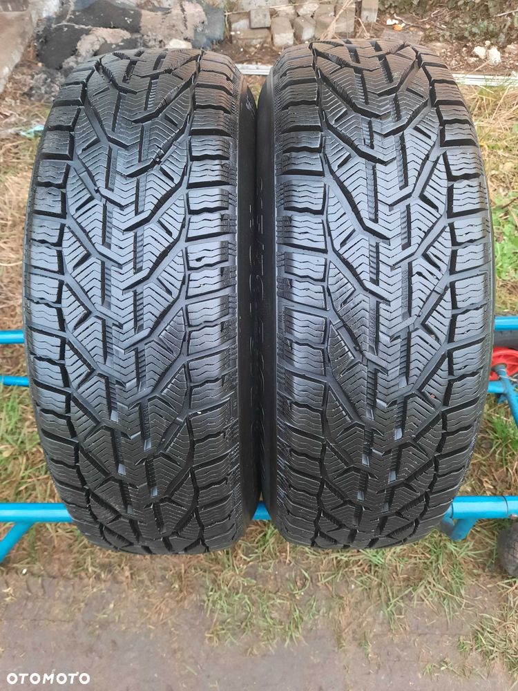 Opony zimowe klasy ekonomicznej SEBRING 215/70/16 j. NOWE 2021 r SUV