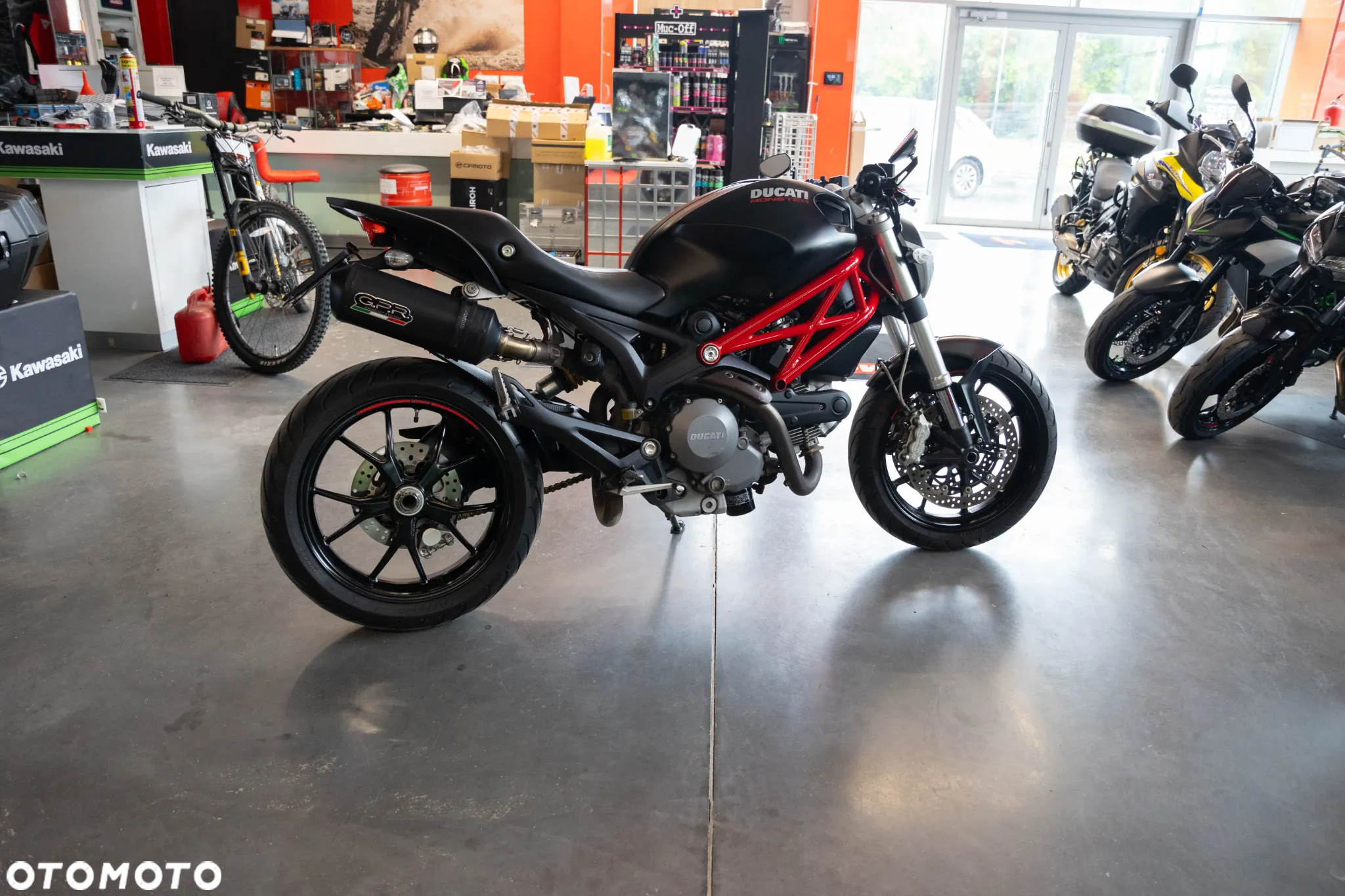 Ducati Monster - 26