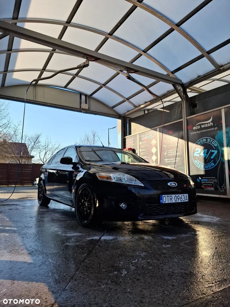 Ford Mondeo 2.5 Titanium S - 12