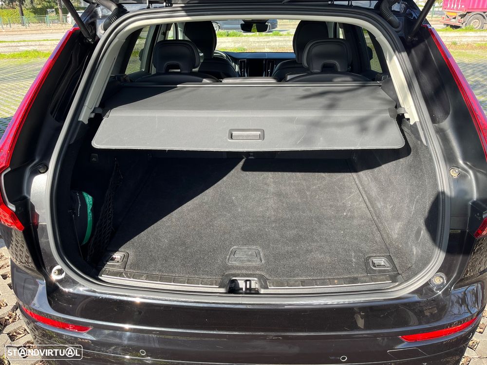 Volvo XC 60 2.0 B4 Momentum - 5