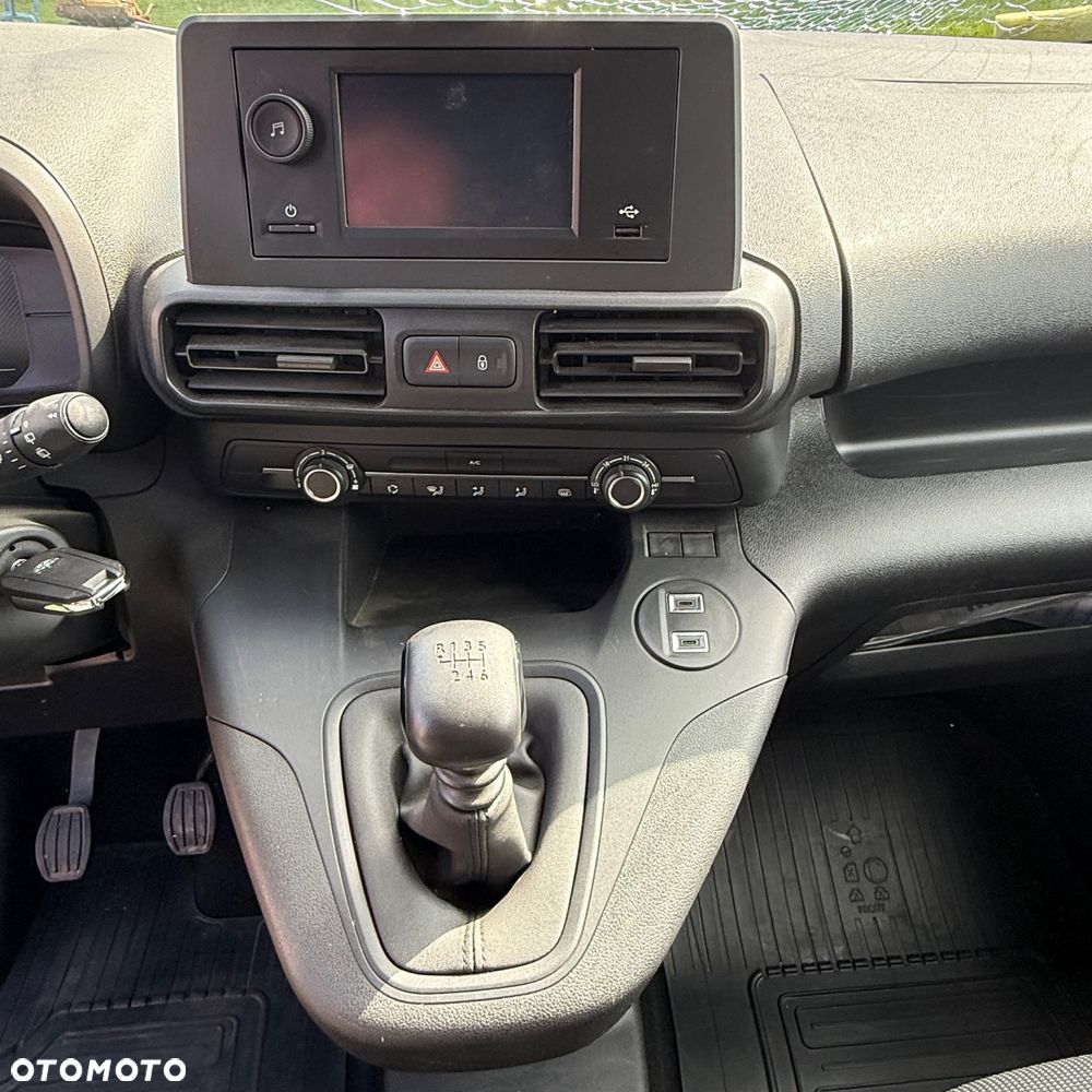 Toyota Proace City - 10