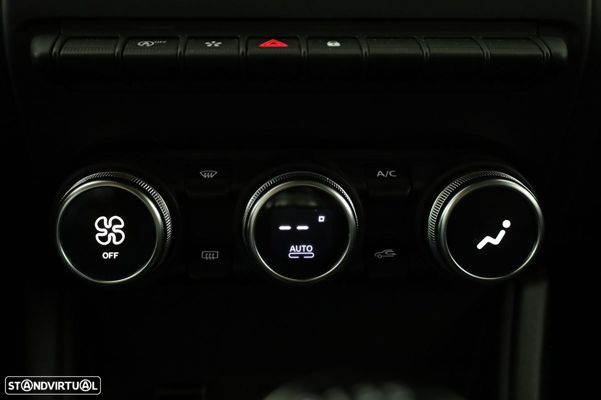 Renault Captur 1.0 TCe Techno Bi-Fuel - 12