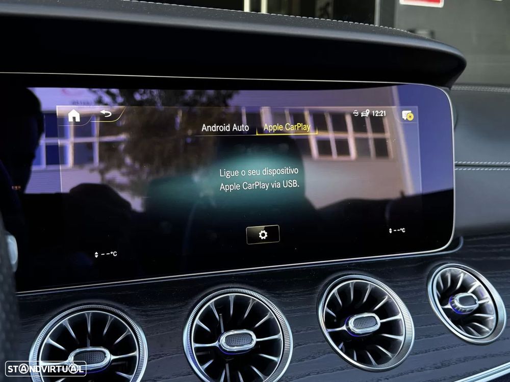 Mercedes-Benz E 53 AMG 4Matic+ - 35