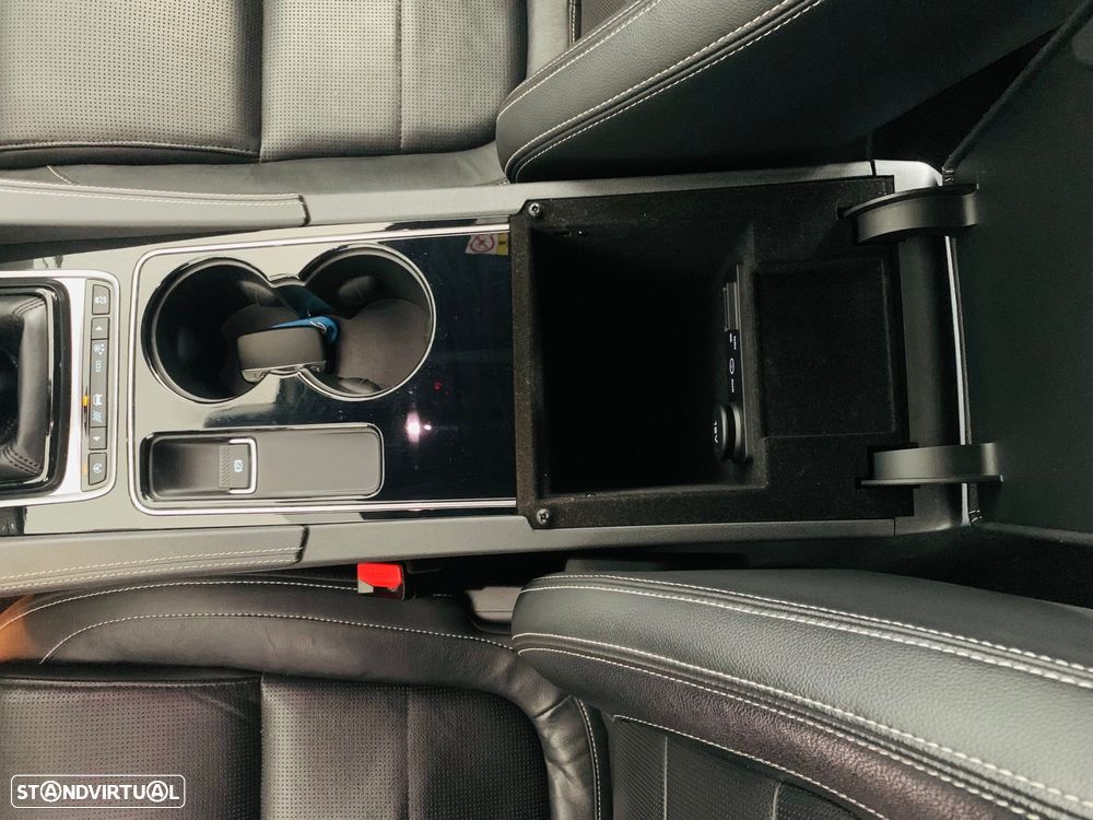 Jaguar F-Pace 2.0 i4D R-Sport AWD - 30